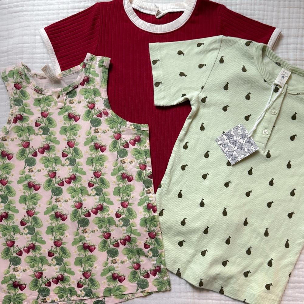 Kate Quinn 7/8Y t-shirt/tank bundle